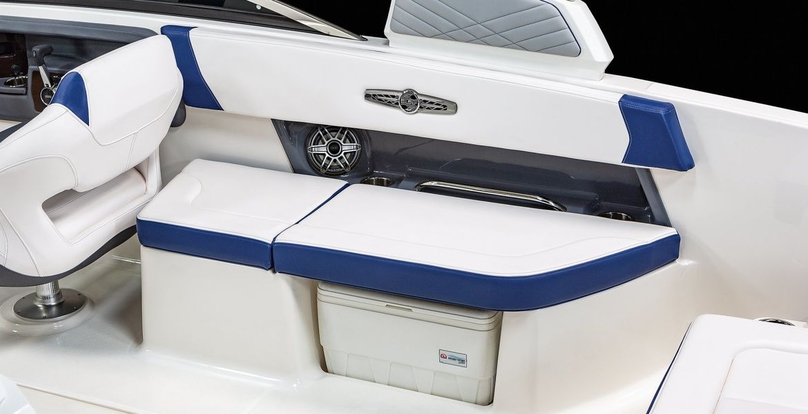 Chaparral 30 Surf